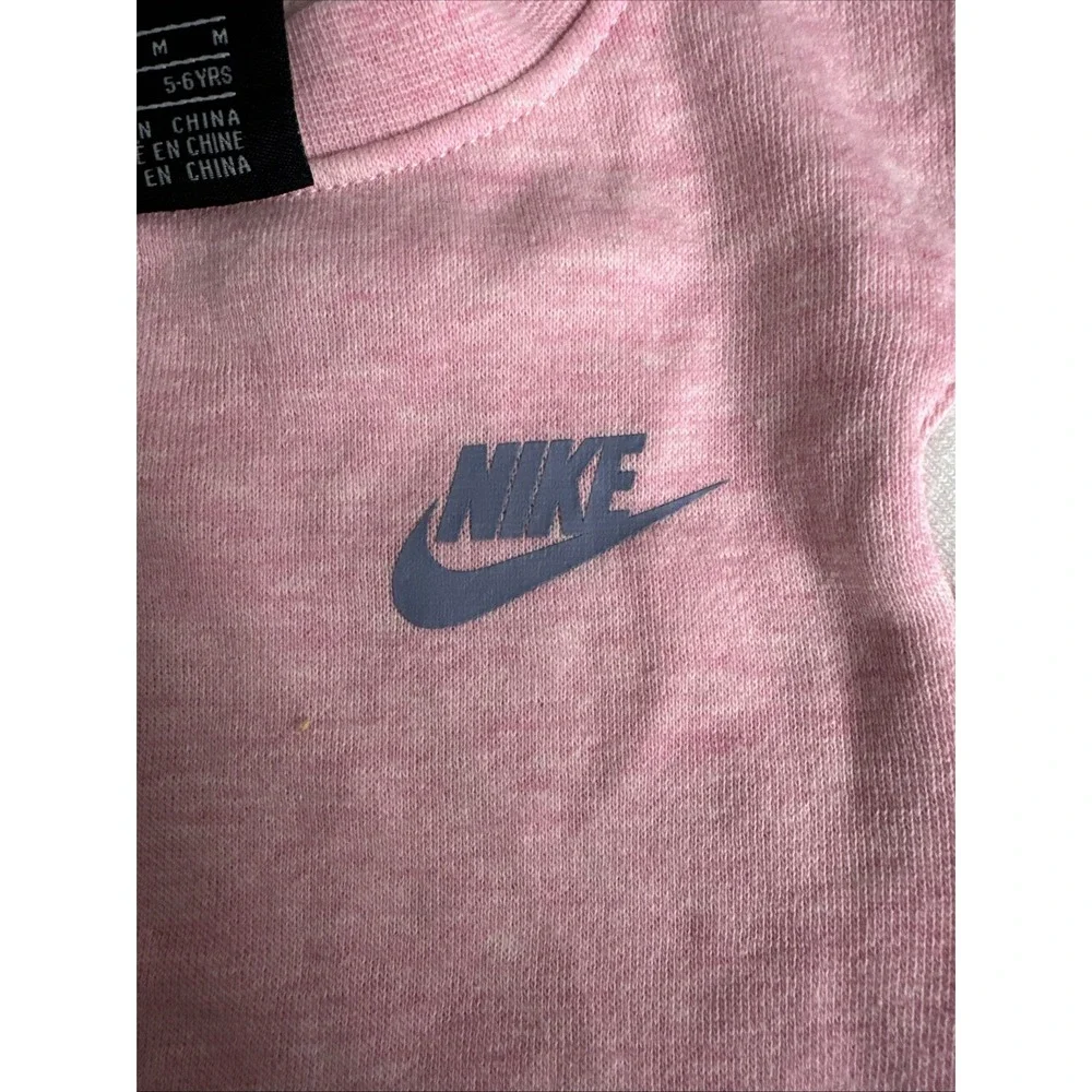 Nike‎ Girls Pink Short Sleeve Sweat Shirt Medium (6)